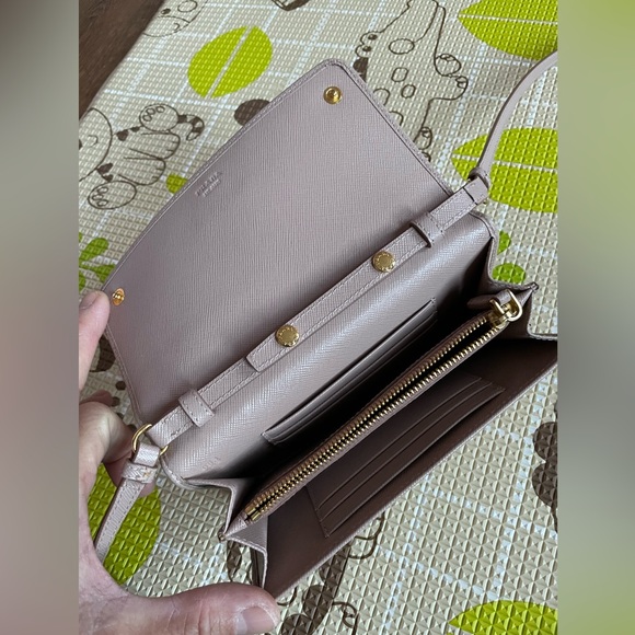 Prada Saffiano crossbody bag code 224 - Picture 15 of 15